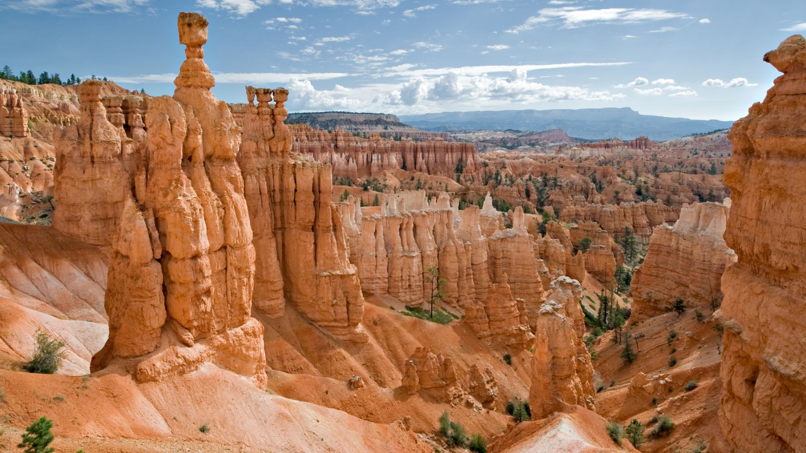 15 Truly Fascinating Places You Won't Believe Are in the United States