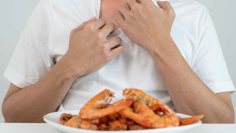20 Unforgivable Blunders When Dining Out: Don’t Be Caught Making These