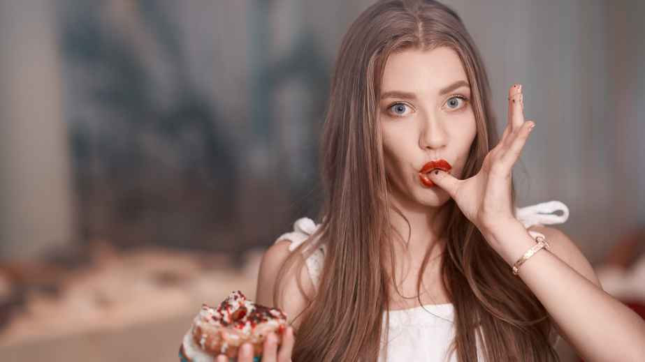 20 Unforgivable Blunders When Dining Out: Don’t Be Caught Making These