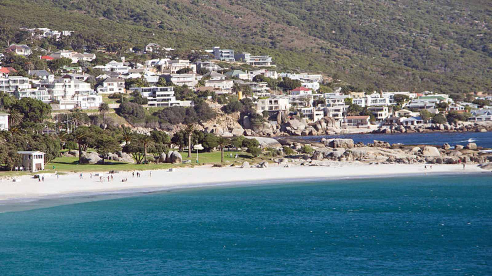 20 Cozy Winter Escapes for Families That Won’t Empty Your Wallet