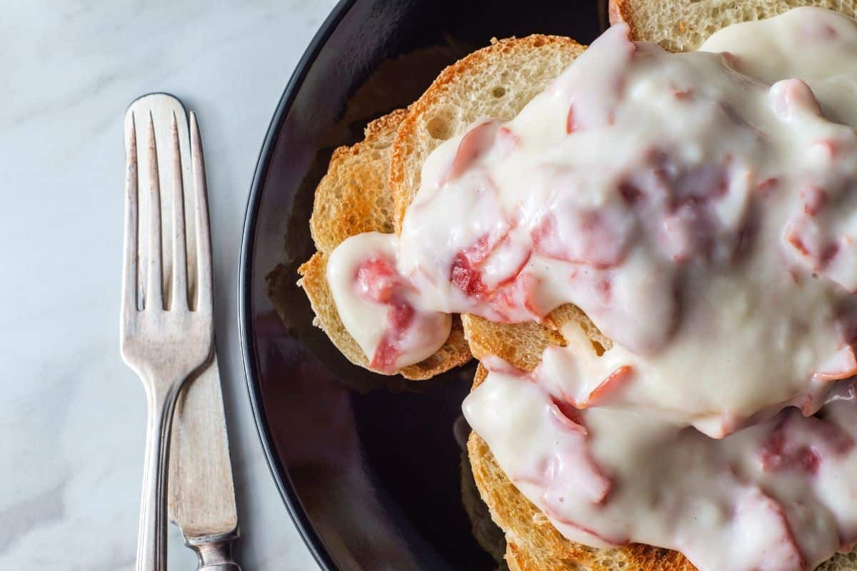 Creamed Chipped Beef on Toast