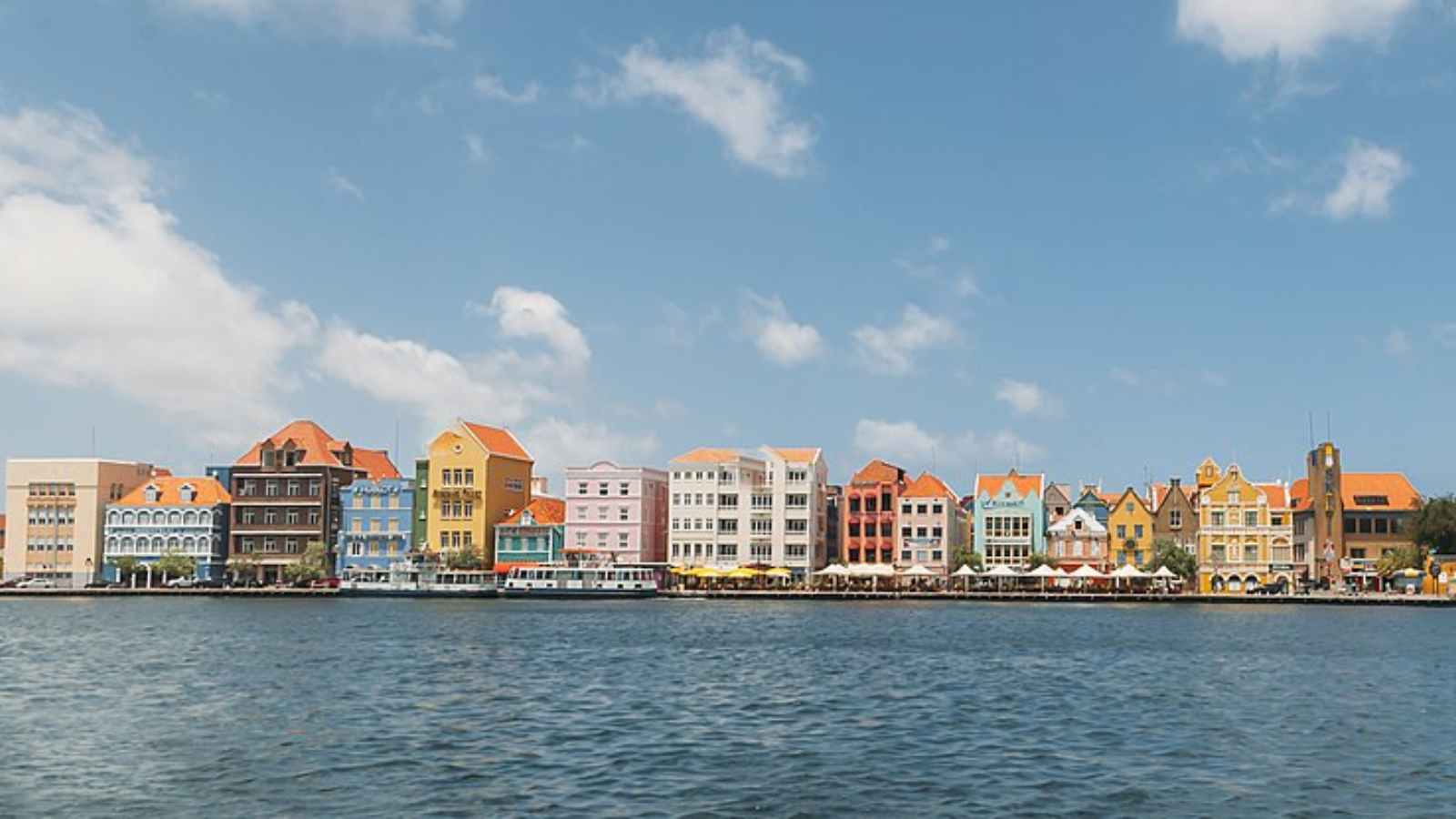 20 Cozy Winter Escapes for Families That Won’t Empty Your Wallet