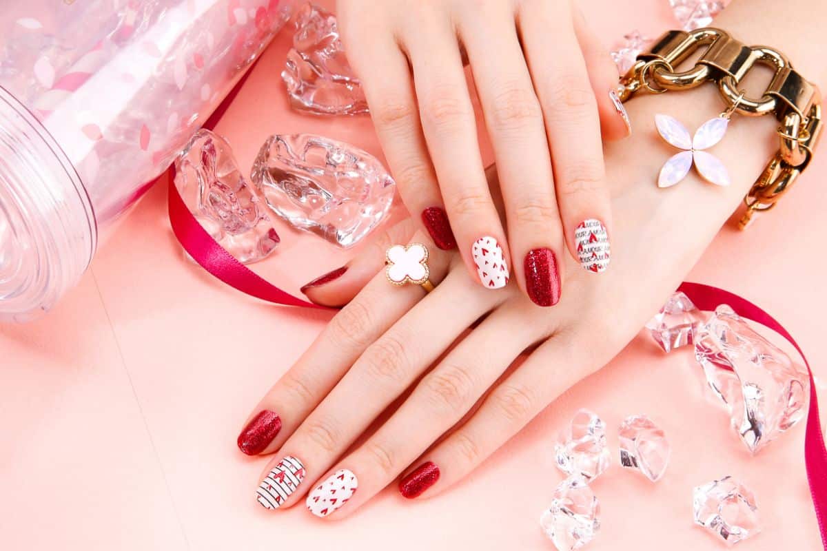 Vacation Nails: Ultimate Guide for Stunning Holiday Manicures