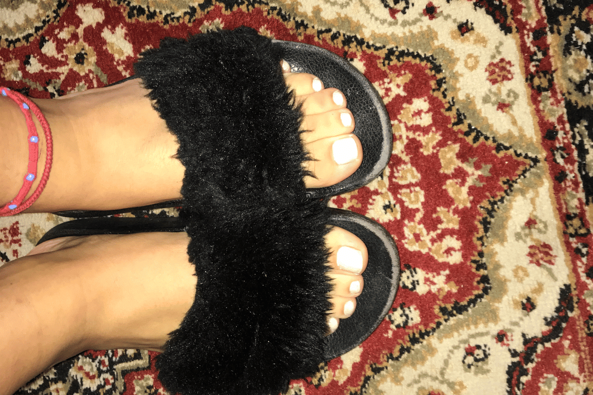 How to Sell Feet Pictures: A Comprehensive Guide for Success