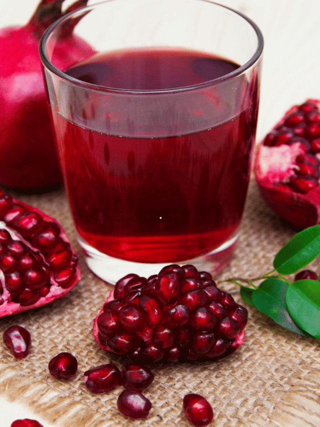 9 Healthy Reasons to Add Pomegranates to Your Plate